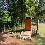 Tiny Chotevice 1 Lüks kamp alanı *