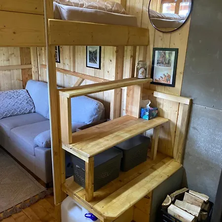 Luxe tent Tiny Chotevice 1