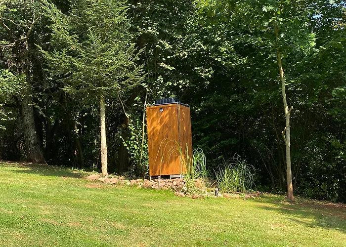 Luksusowy namiot Tiny Chotevice 1