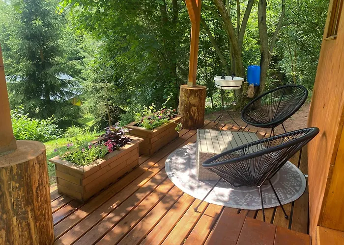 Luksusowy namiot Tiny Chotevice 1